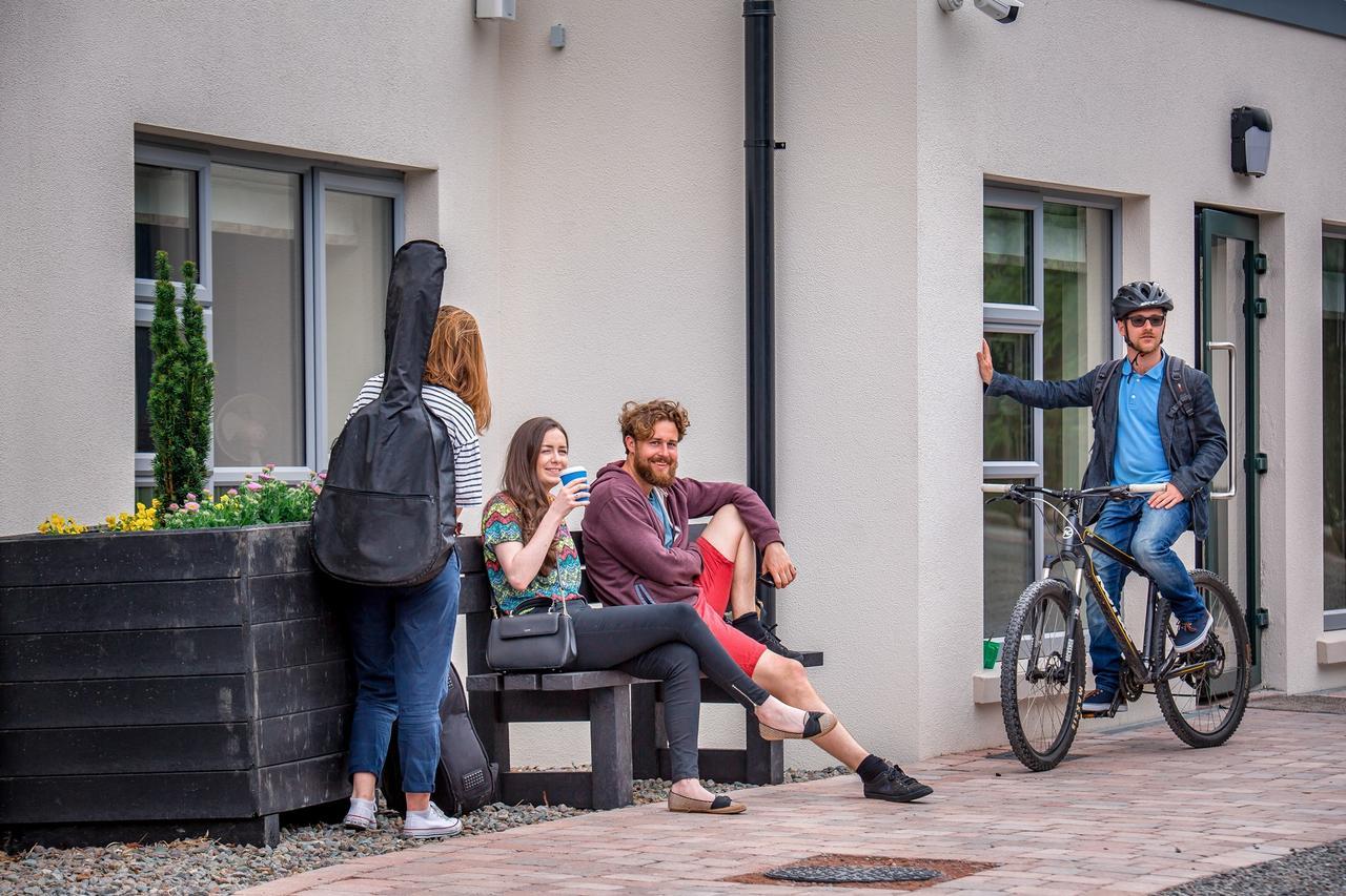 Wild Atlantic Hostel Лінон Екстер'єр фото